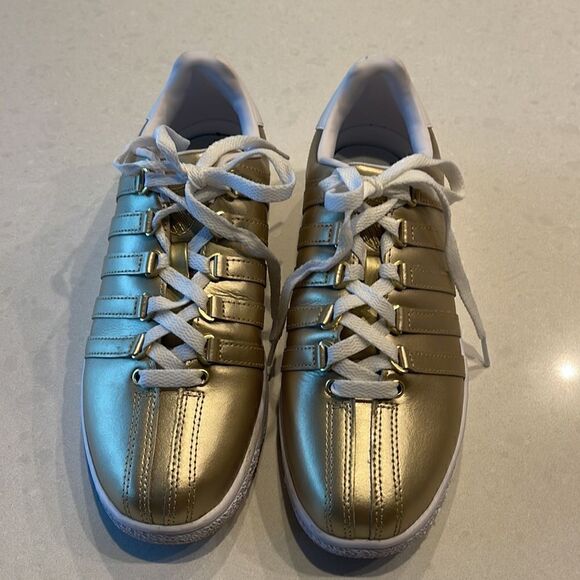 K-Swiss women’s size 10, gold white sneakers excellent condition, super fun. - Picture 2 of 8